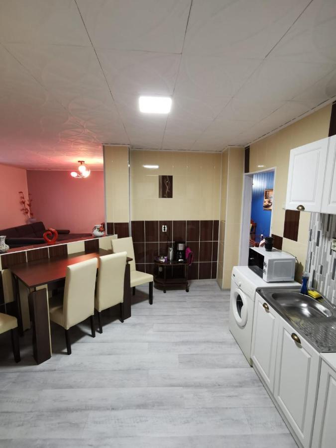 Noah Apartment Uricani  외부 사진